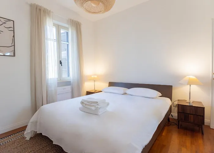 Guesthost - Termini Classy With Terrace Apartamento Roma