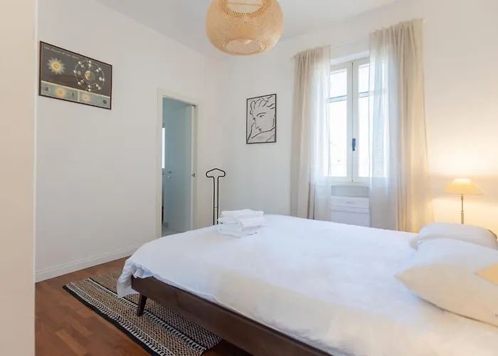 Apartamento Guesthost - Termini Classy With Terrace *