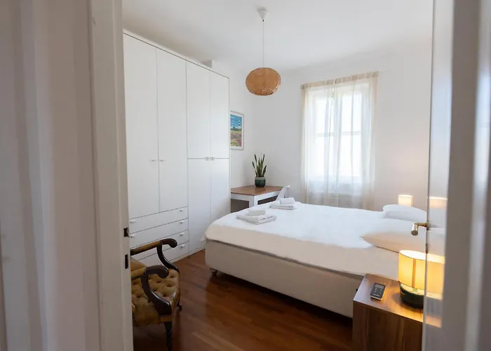 Guesthost - Termini Classy With Terrace Apartamento *