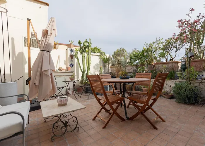 Guesthost - Termini Classy With Terrace *